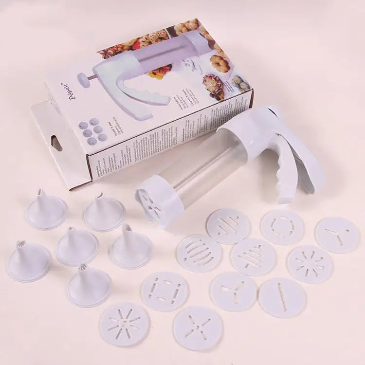 Cookie Mold and Decorating Gun with 12 Slices and 6 Cream Tips
