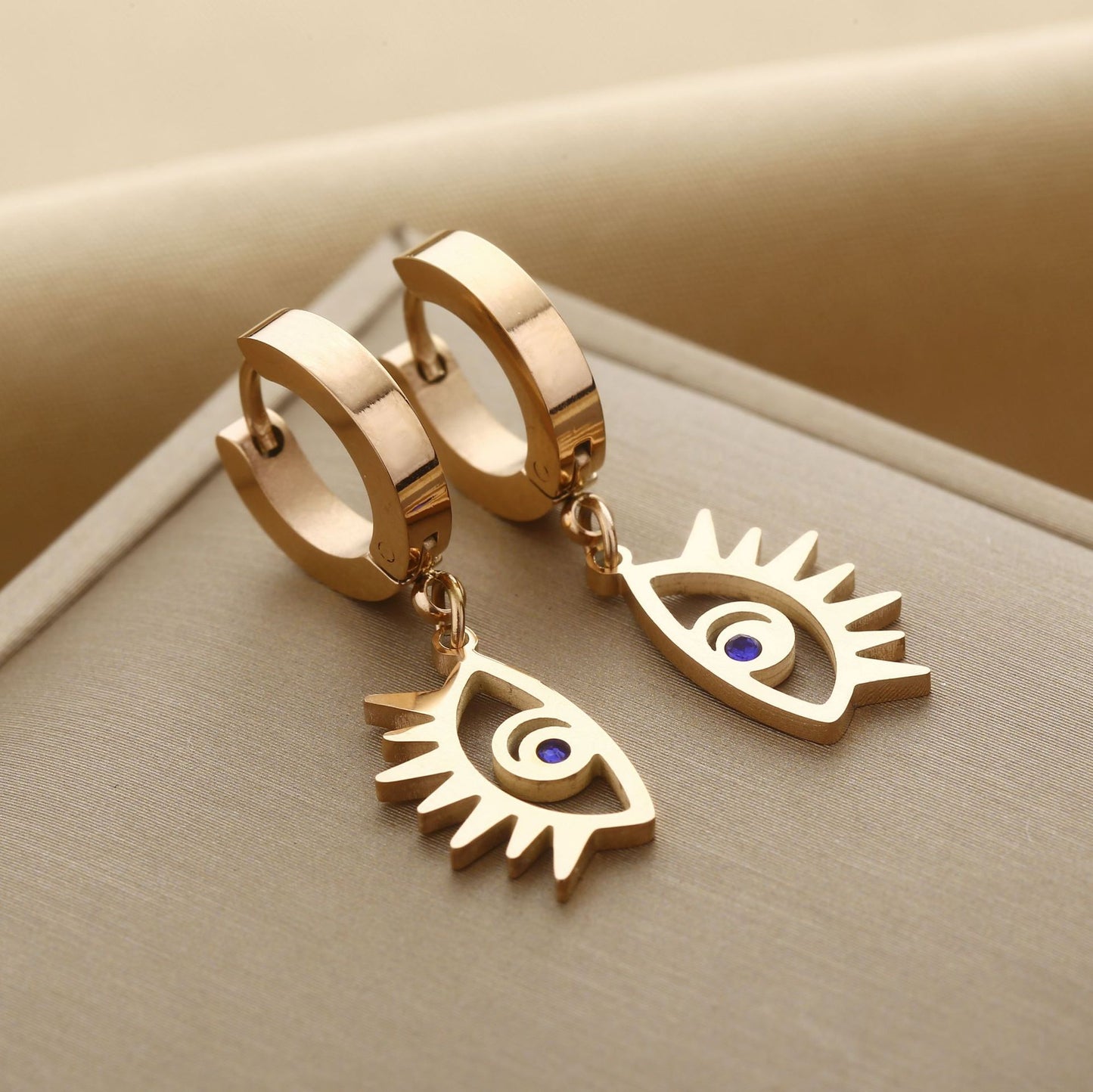 Earrings With Eyes ,Only Self-pickup Is Supported, And The Displayed Prices Are All Self-pickup Prices