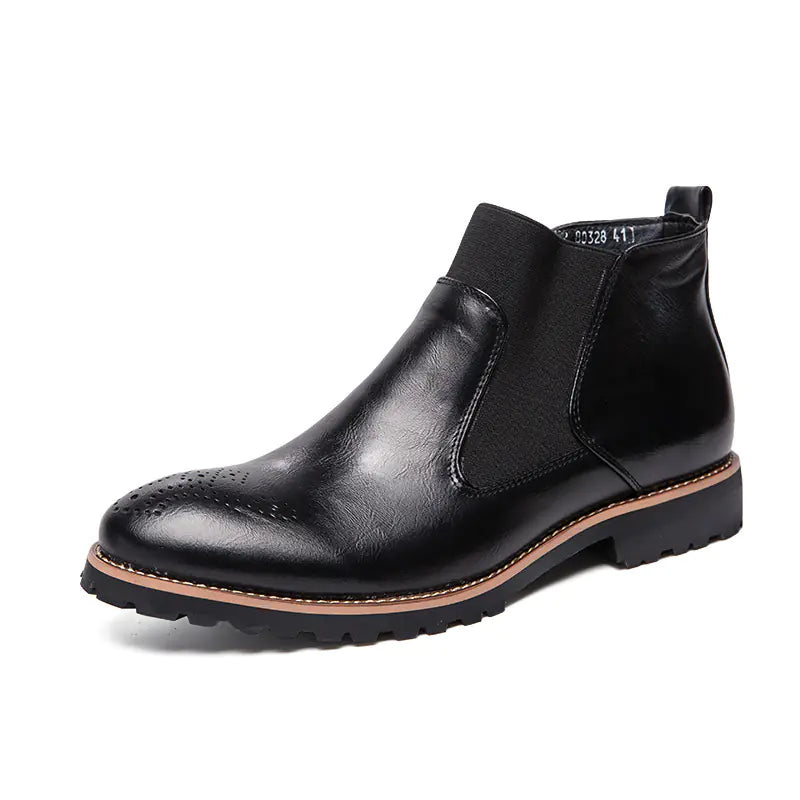 Large Flat Leather Broch Carved Mid-High Cut Shoes