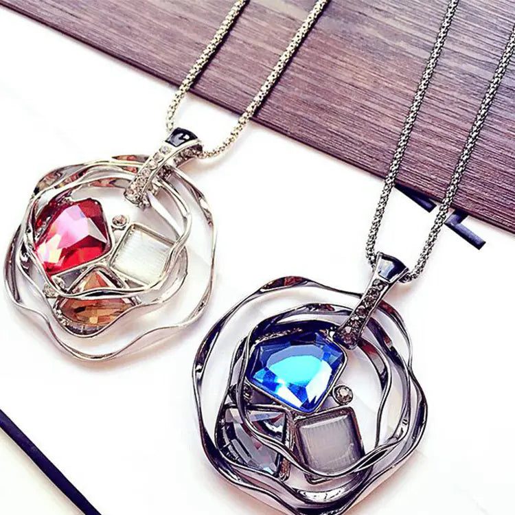 Layered Flower Crystal Necklace for Sweater Outfits